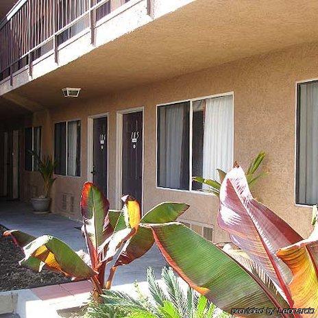 Rivera Inn & Suites Motel Пико Ривера Екстериор снимка